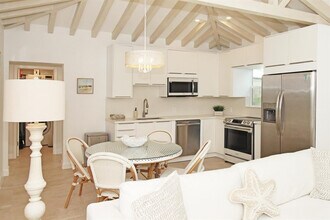 221 Princeton Dr in Lake Worth Beach, FL - Building Photo - Building Photo