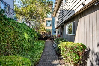 3471 6th Ave W in Seattle, WA - Building Photo - Building Photo