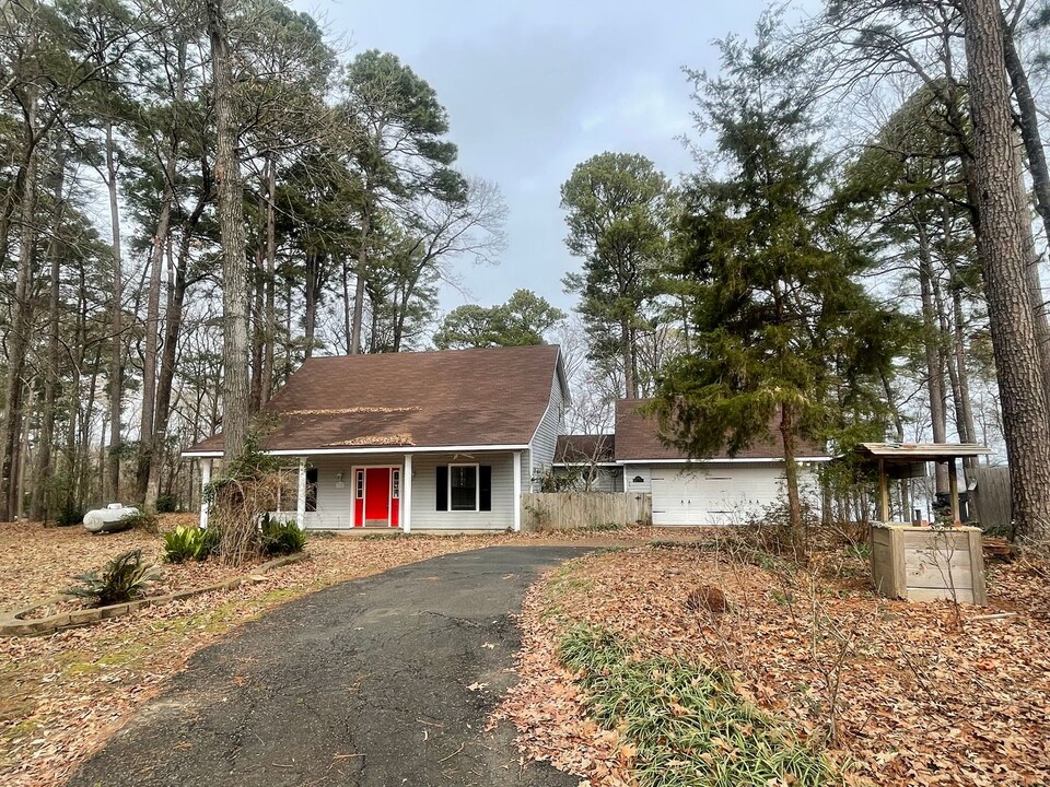 2008 Chelsy Dr in Benton, LA - Building Photo