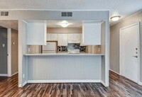 Three 44 Apartments in Waco, TX - Foto de edificio - Building Photo