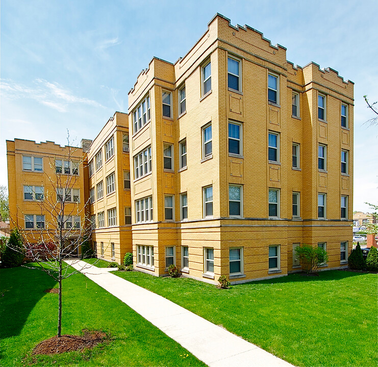 1530-1532 N. Austin Blvd. in Oak Park, IL - Foto de edificio