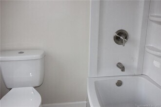 79 William St, Unit 3 in New Haven, CT - Building Photo - Building Photo