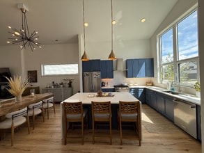 2823 S 29th Ave in Bozeman, MT - Foto de edificio - Building Photo