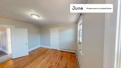 Private bedroom in 5 bed/2 bath Home in Boston, MA - Building Photo - Building Photo