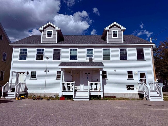 12 Leonard St in Rochester, NH - Building Photo - Building Photo