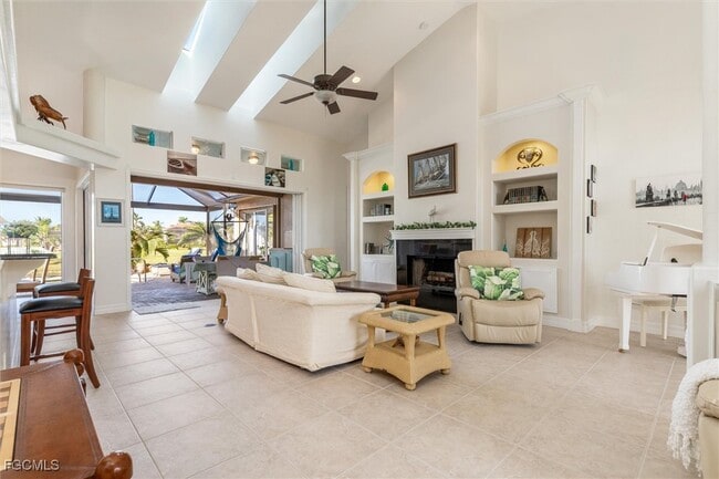 11768 Lady Anne Cir in Cape Coral, FL - Building Photo - Building Photo