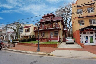 7042-7044 Carroll Ave in Takoma Park, MD - Building Photo - Building Photo