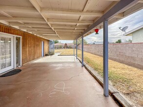 420 W Jean Ave in Ridgecrest, CA - Building Photo - Building Photo