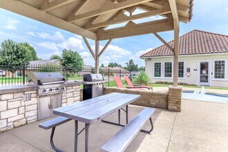 Arista Apartments in Texarkana, TX - Foto de edificio - Building Photo