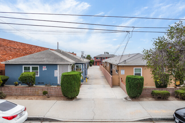 1300 W 134th St in Gardena, CA - Foto de edificio - Building Photo