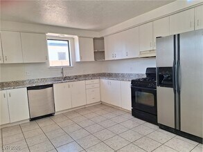 4313 Nolan Ln in Las Vegas, NV - Building Photo - Building Photo