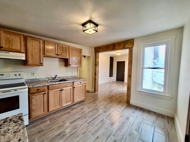 260 S Spruce St, Unit 201