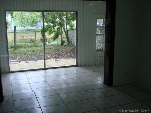 1231 Seaview-Unit -3F in North Lauderdale, FL - Foto de edificio