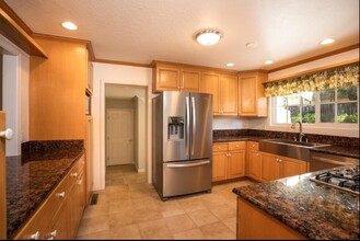 196 Bean Creek Rd in Scotts Valley, CA - Building Photo - Interior Photo