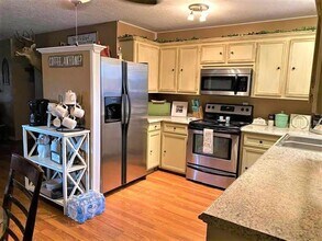 480 Ivanhoe Dr W in Woodville, TX - Building Photo - Building Photo