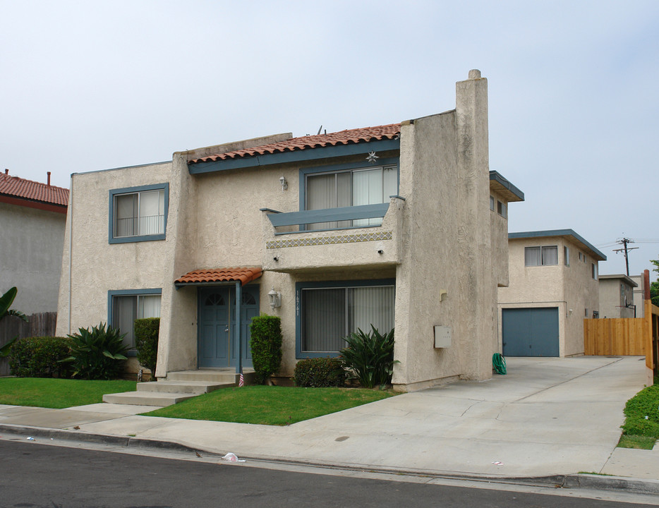 16761 Blanton St in Huntington Beach, CA - Building Photo