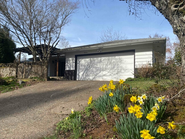 property at 4753 Nina Ave SE