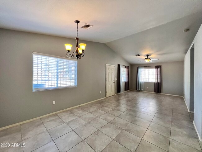 737 W Ocotillo St in Casa Grande, AZ - Building Photo - Building Photo