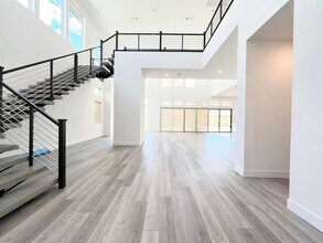 10743 Patina Hills Ct in Las Vegas, NV - Building Photo - Building Photo