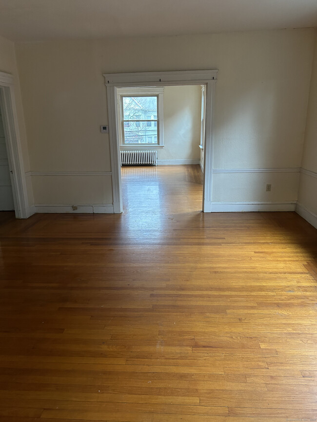 787 Elm St in New Haven, CT - Building Photo - Building Photo