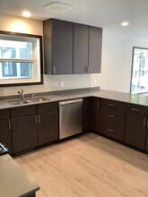 1027 13th Ave SE in Minneapolis, MN - Building Photo - Building Photo