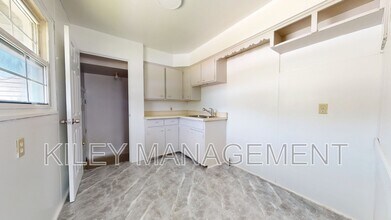 951 Hubbard Ave in Flint, MI - Building Photo - Building Photo