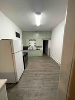 307 S James St in Ludington, MI - Building Photo