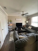 892 W Vanderbilt St, Unit 4D in Stephenville, TX - Foto de edificio - Building Photo