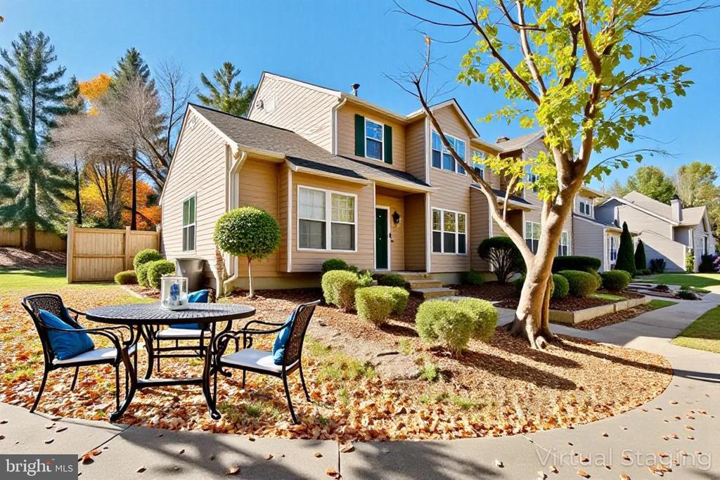 5617 Gosling Dr in Clifton, VA - Building Photo