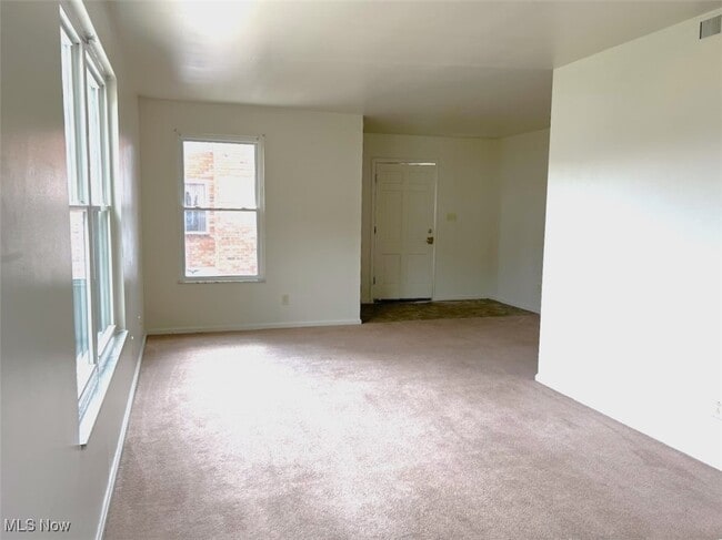 20 E 36th St in Shadyside, OH - Building Photo - Building Photo