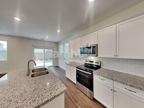 6131 Sierra Blue Ct in Las Vegas, NV - Building Photo - Building Photo