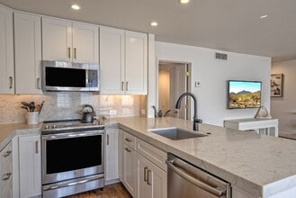 5205 N 24th St in Phoenix, AZ - Foto de edificio - Building Photo