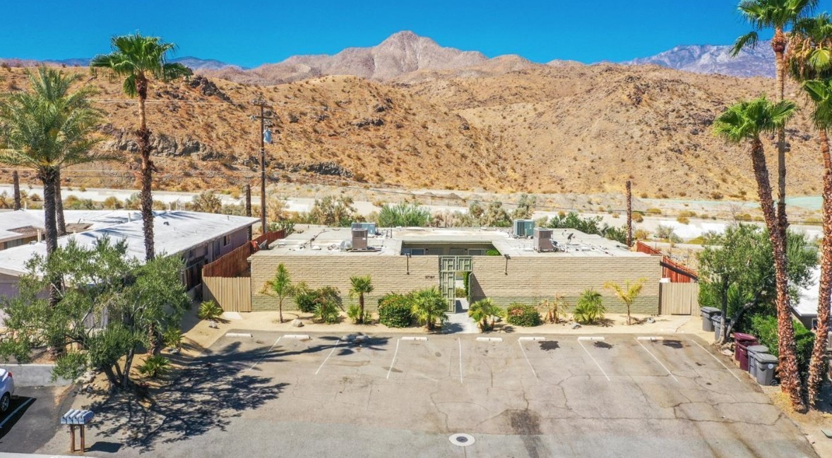 37187 Bankside Dr in Cathedral City, CA - Building Photo