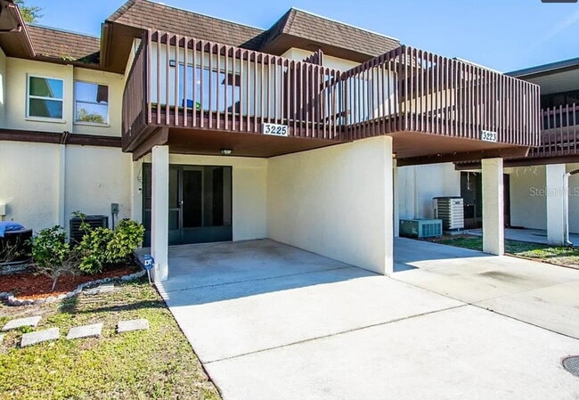 3225 Ramblewood Dr N in Sarasota, FL - Building Photo - Building Photo