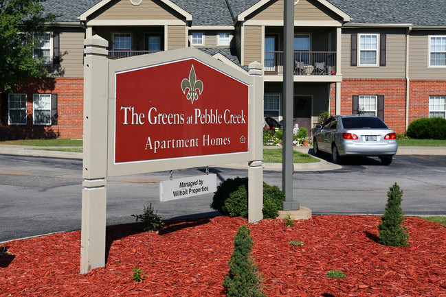 Greens at Pebble Creek in Mustang, OK - Building Photo - Building Photo