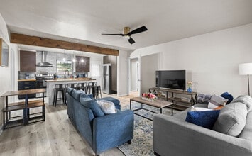 4717 Edith St in Corpus Christi, TX - Foto de edificio - Building Photo