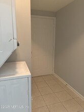 7057 Snowy Canyon Dr in Jacksonville, FL - Building Photo - Building Photo