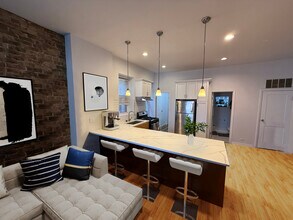 1808 N Sheffield Ave, Unit 1 in Chicago, IL - Building Photo - Building Photo