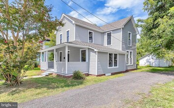 211 Walnut St in Pocomoke City, MD - Building Photo - Building Photo