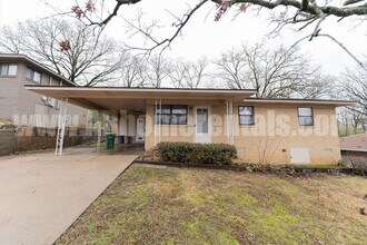 801 W 55th St in North Little Rock, AR - Building Photo - Building Photo