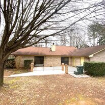 1231 Shannon Way SW, Unit 1231 Shannon Way in Marietta, GA - Building Photo