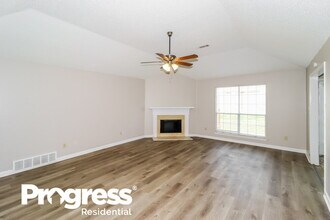 1244 Breezy Gate Dr in Cordova, TN - Building Photo - Building Photo