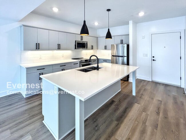 2704 Clifton Ave in Nashville, TN - Building Photo - Building Photo