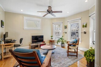 67 Ossipee Rd in Somerville, MA - Building Photo - Building Photo