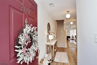 2051 Charles Ct in Mahwah, NJ - Building Photo - Building Photo