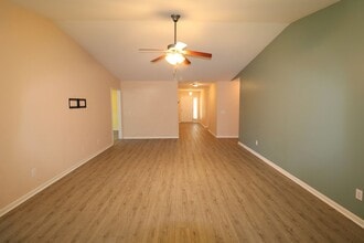 128 Dover Dr in King, NC - Building Photo - Building Photo