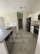 18463 Van Nuys Cir in Port Charlotte, FL - Building Photo - Building Photo