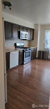 78 Highview Dr in Woodbridge Township, NJ - Building Photo - Building Photo