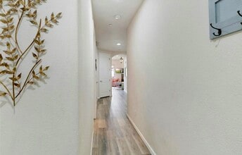 2100 N Humboldt St, Unit 208 in Denver, CO - Building Photo - Building Photo