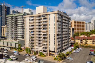 Kapiolani Townhomes in Honolulu, HI - Building Photo